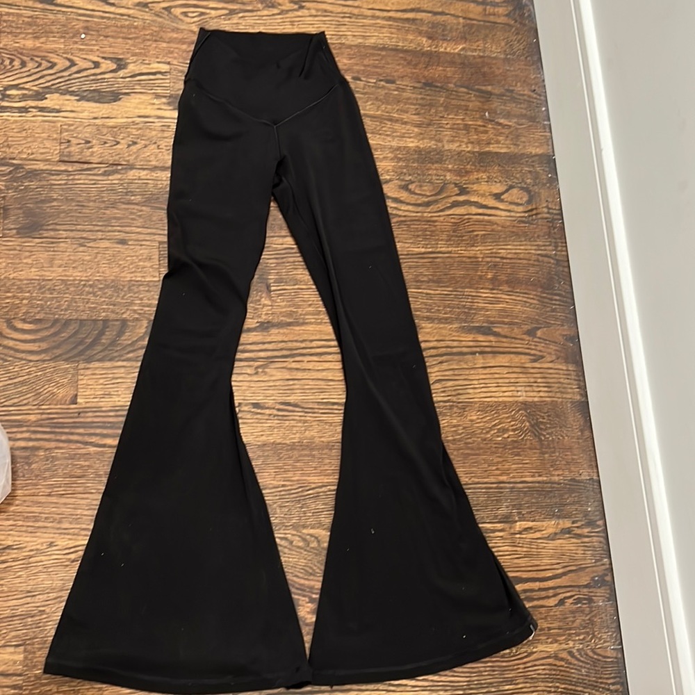 Black crossover flared aerie leggings